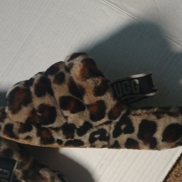 Ugg fluff slides - Picture 6 of 11